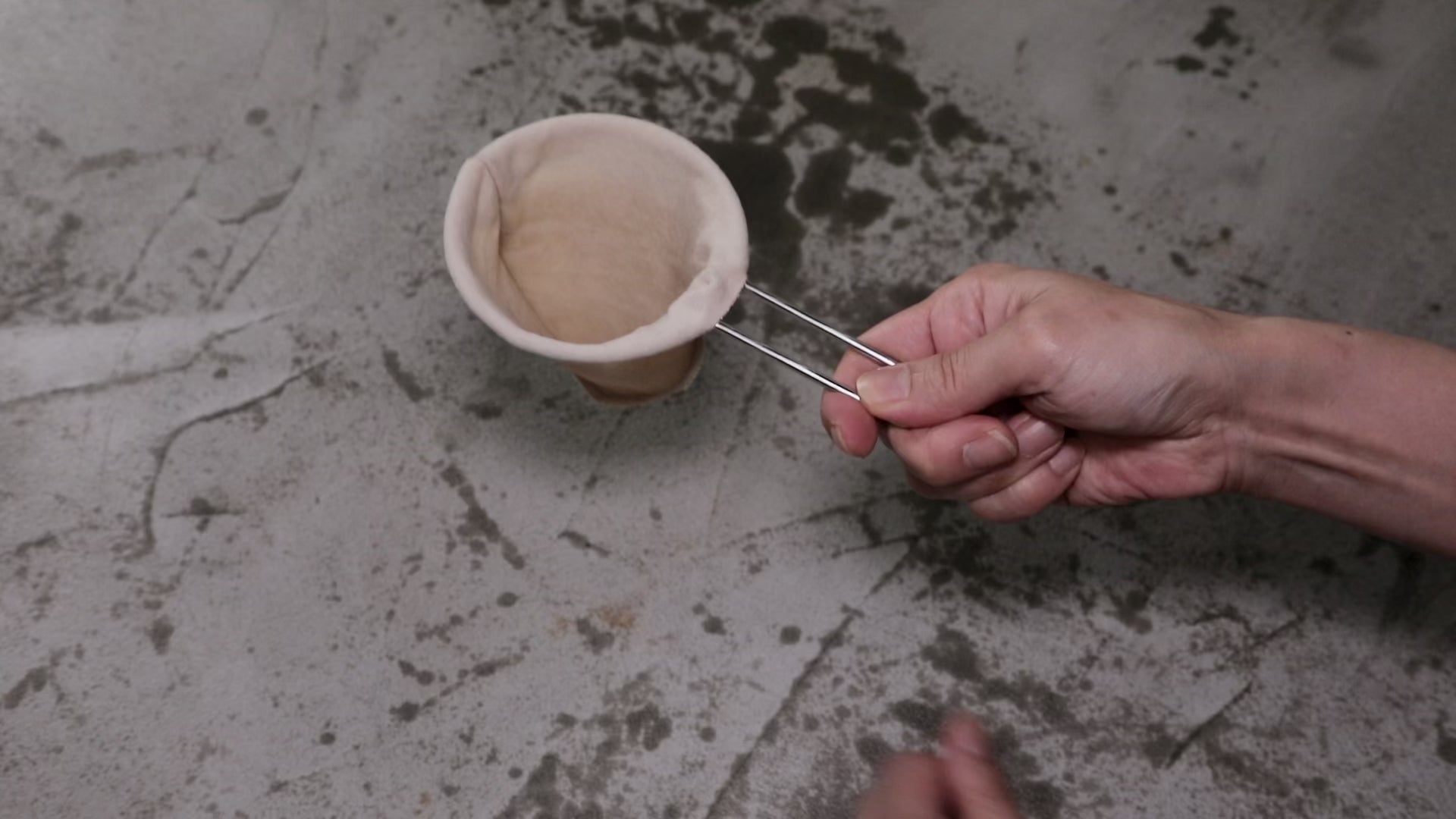 動画を読み込む: Port Nel（ポート・ネル）取り外し（洗浄後）